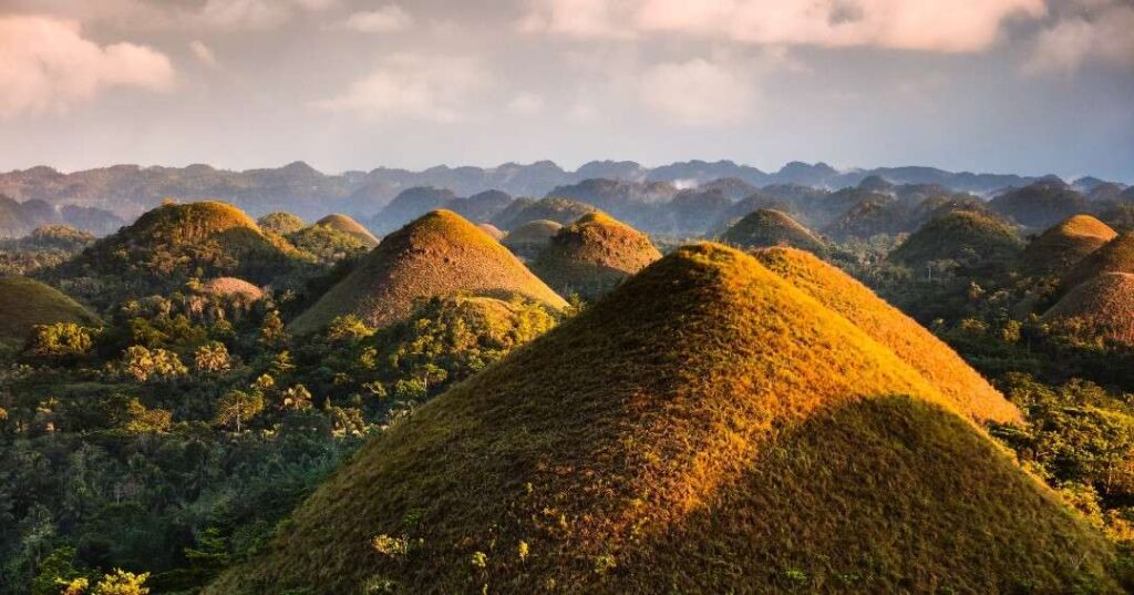 chocolate hills bohol Philippines