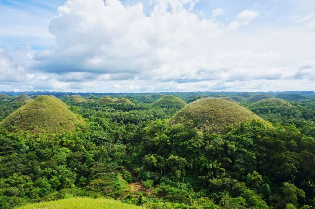 chocolate hills bohol Philippines